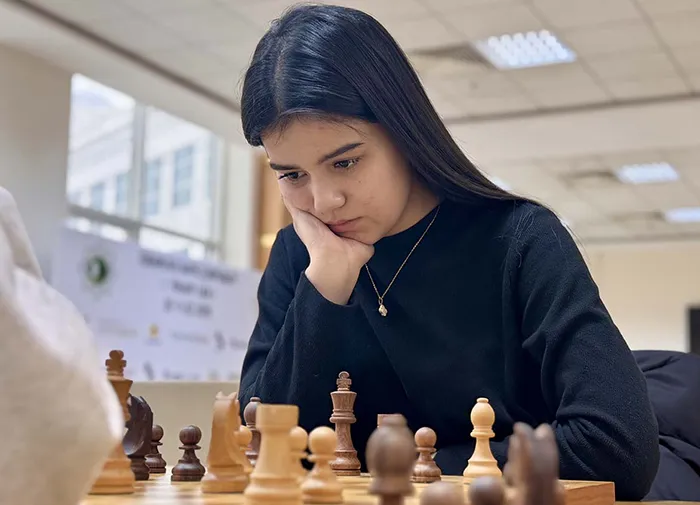 Лала Шохрадова